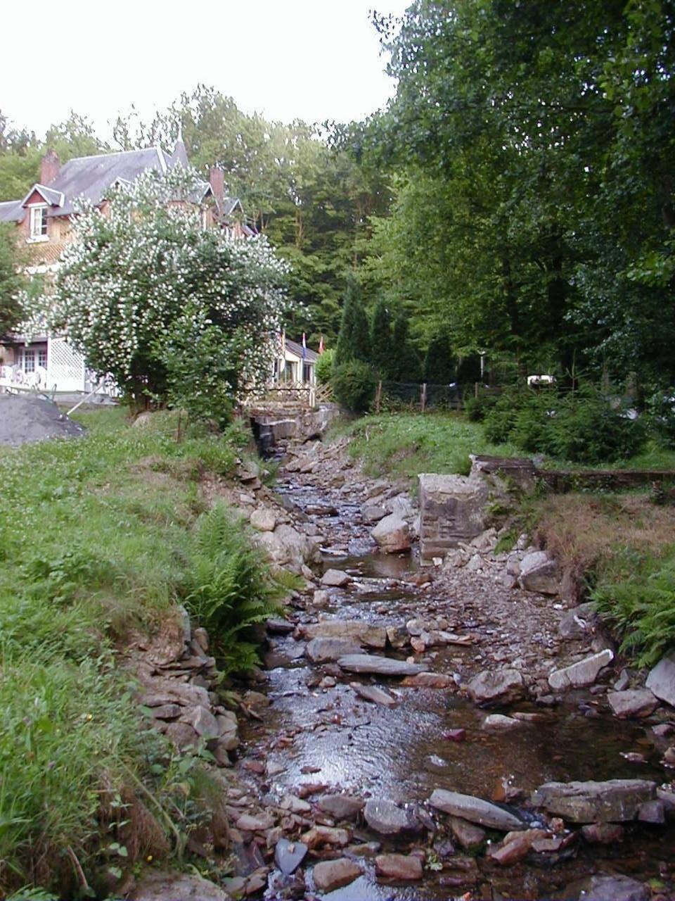 Hotel Ermitage Du Moulin Labotte Haybes Bagian luar foto