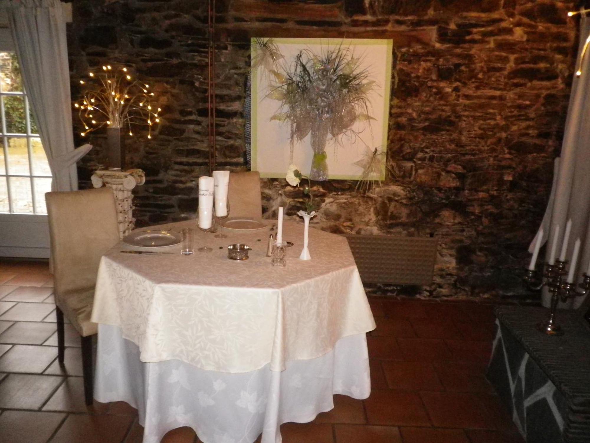 Hotel Ermitage Du Moulin Labotte Haybes Bagian luar foto