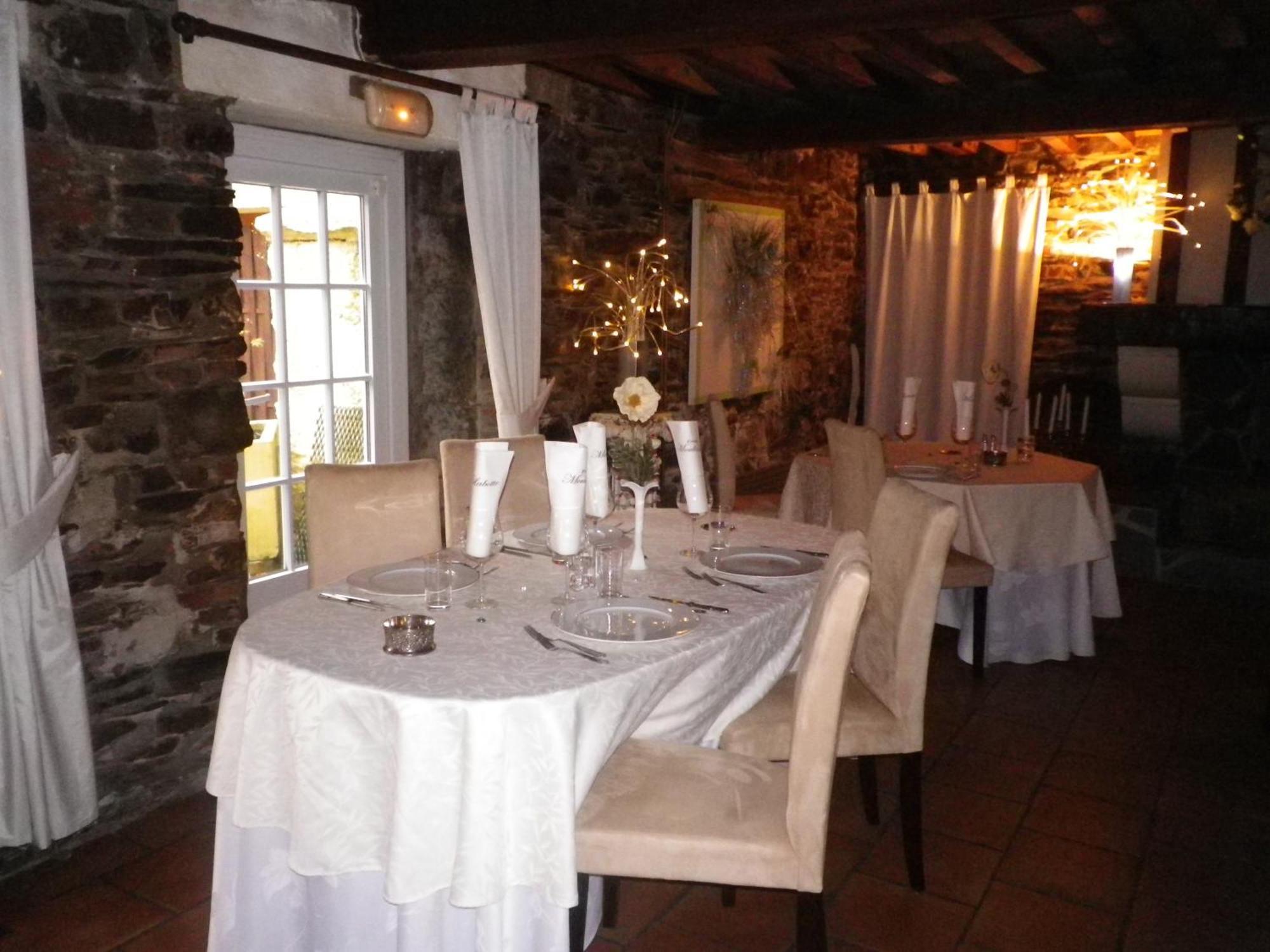 Hotel Ermitage Du Moulin Labotte Haybes Bagian luar foto