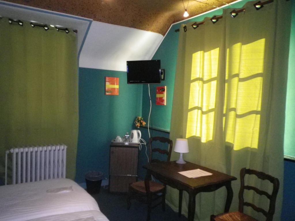 Hotel Ermitage Du Moulin Labotte Haybes Ruang foto
