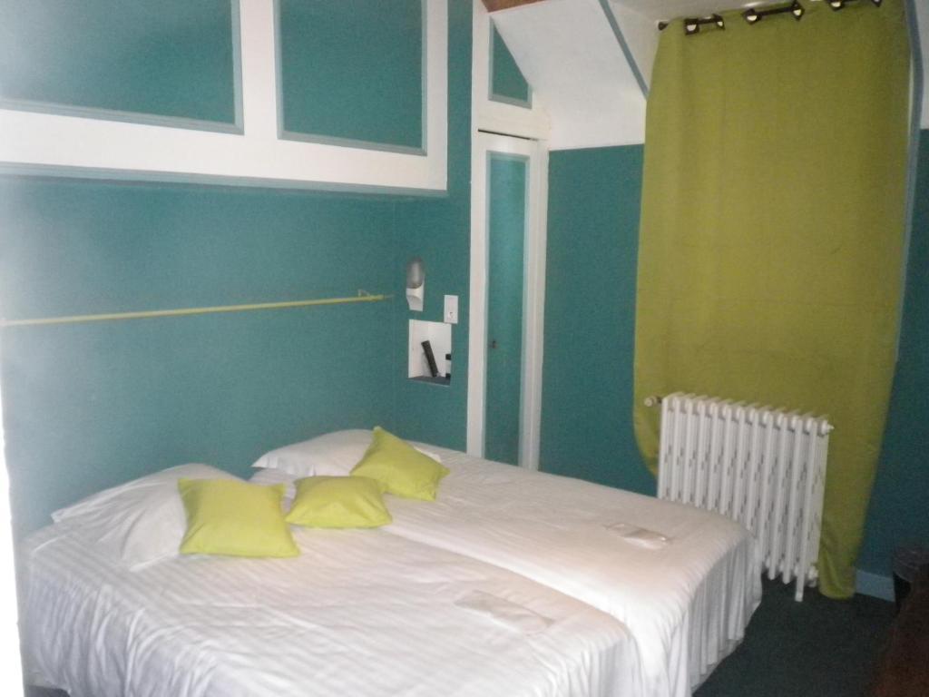 Hotel Ermitage Du Moulin Labotte Haybes Ruang foto