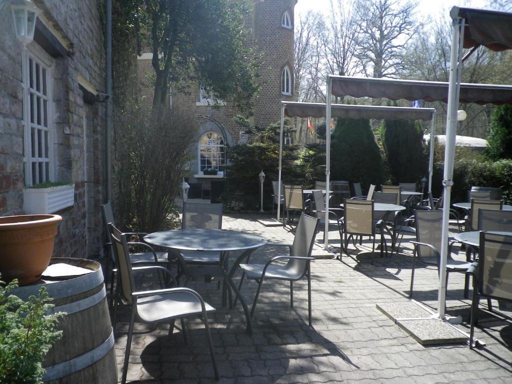 Hotel Ermitage Du Moulin Labotte Haybes Bagian luar foto