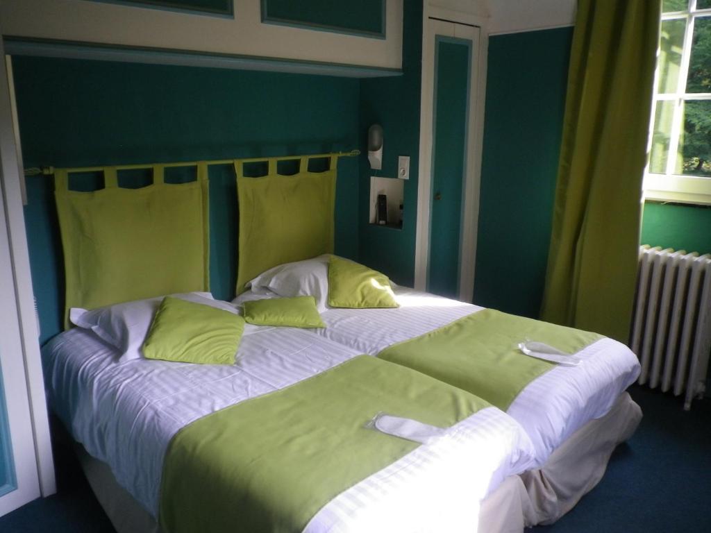 Hotel Ermitage Du Moulin Labotte Haybes Ruang foto
